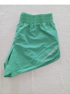 Athletic Works Women's Green Unlined Running Shorts Size XL (16-18) W/pockets